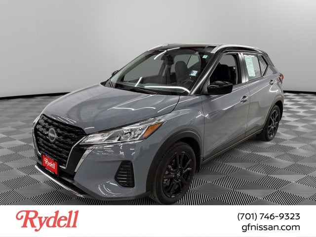 2023 Nissan Kicks SV in Gray/Super Black — front three-quarter view