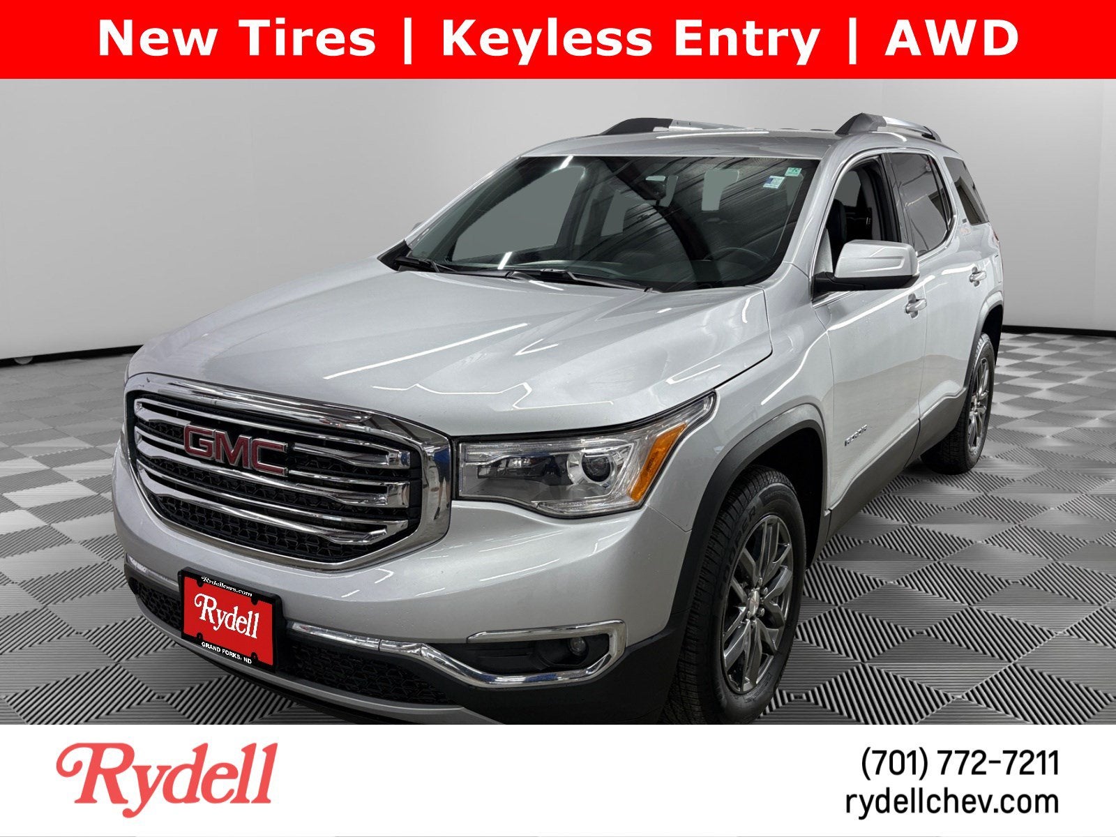 2018 GMC Acadia SLT in Quicksilver Metallic — front three-quarter view