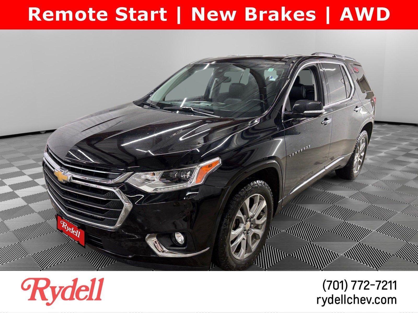 2019 Chevrolet Traverse Premier in Mosaic Black Metallic — front three-quarter view