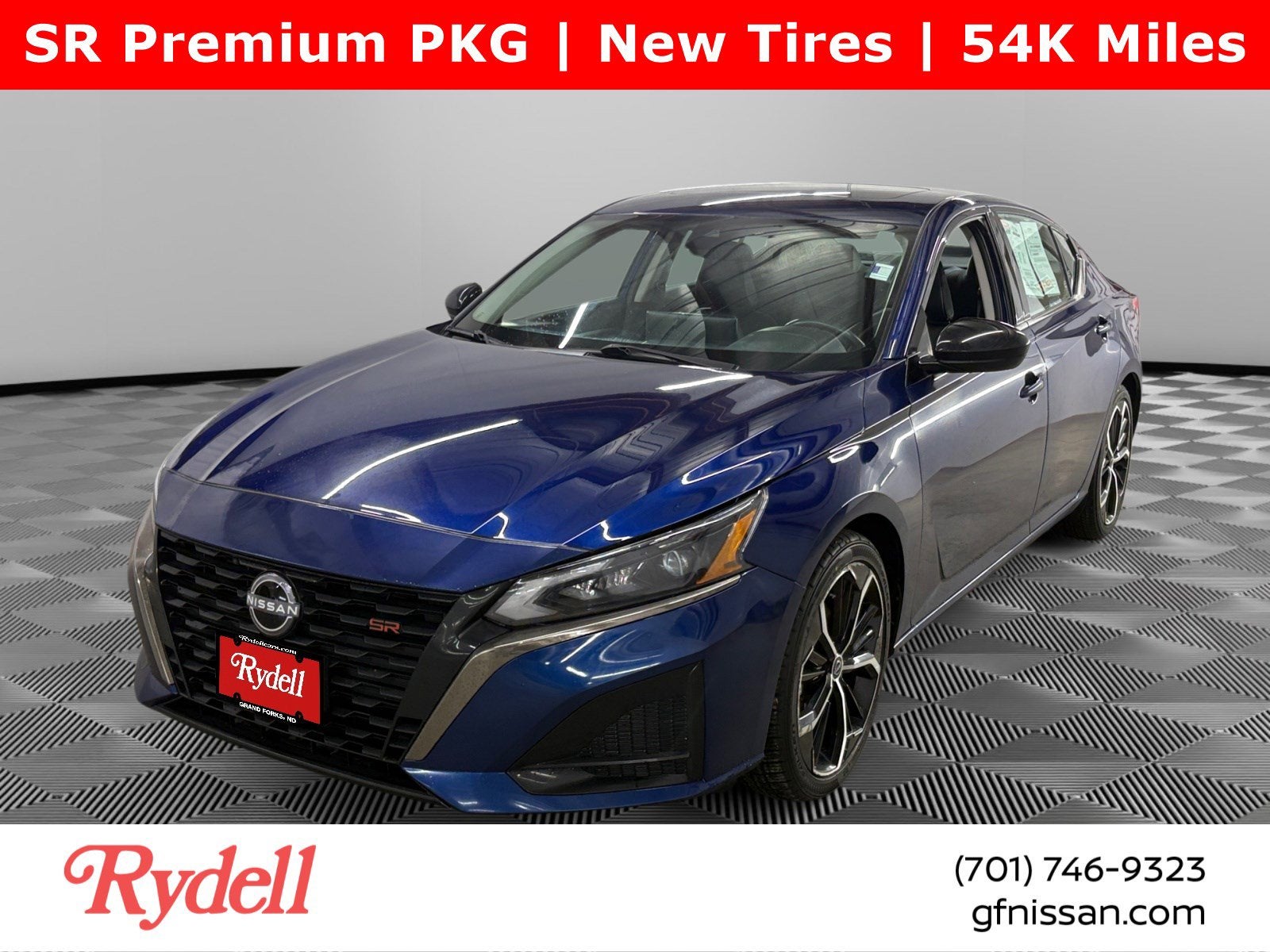 2024 Nissan Altima 2.5 SR in Deep Blue Pearl — front three-quarter view