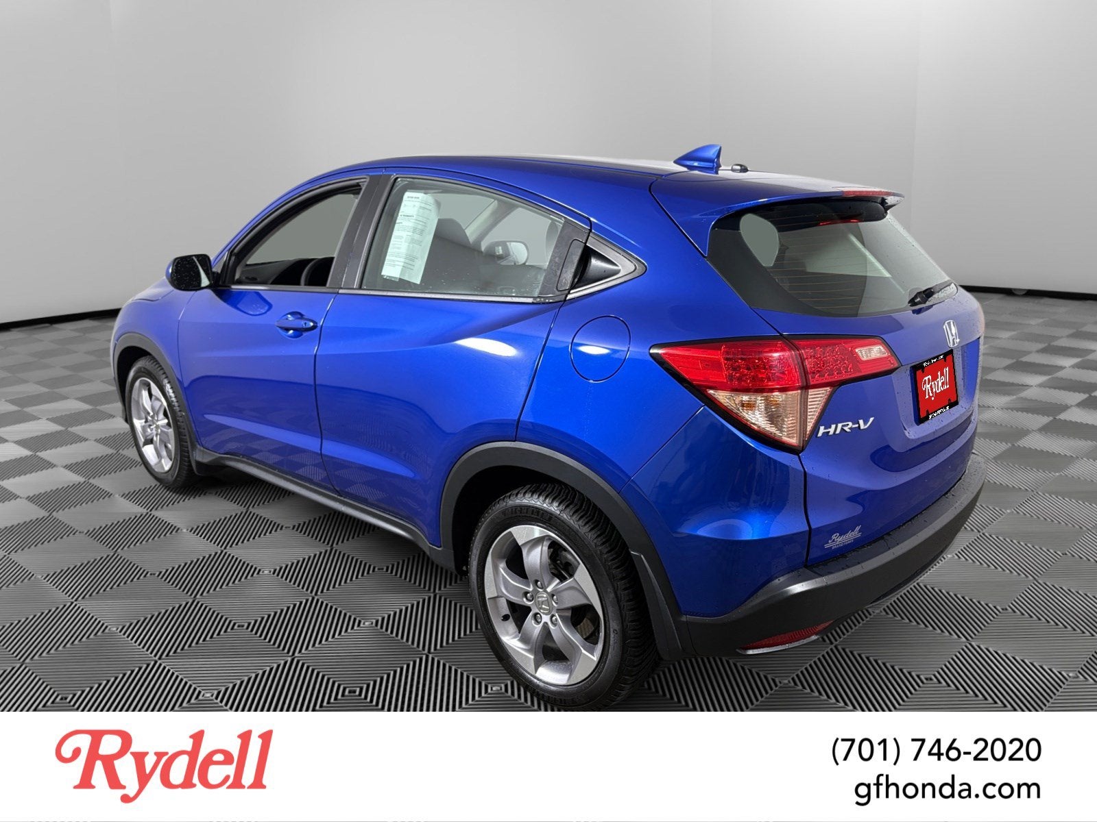2018 Honda HR-V — rear three-quarter view