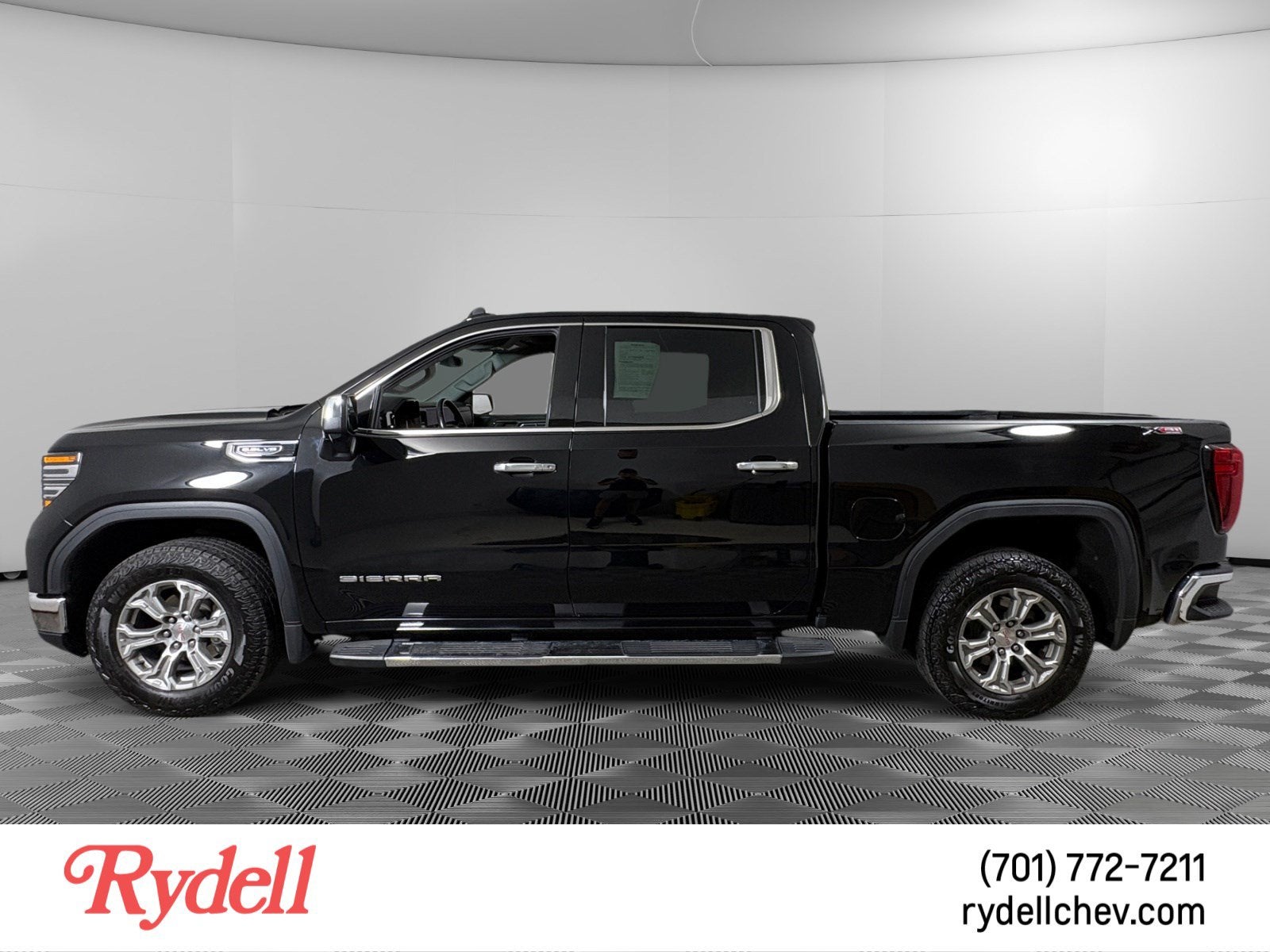 2022 GMC Sierra 1500 — side profile view